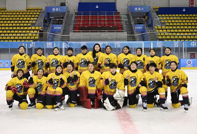 ！四川女冰成立仅几年为何队员能入选国家队？麻将胡了2试玩网站成都小将赵梓羽亮相亚冬会(图2)
